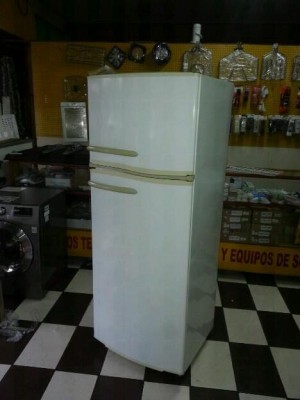 Refrigeradora ATLAS modelo Innovation AF40